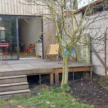 Maison Avec Jardin A Bois Blancs *