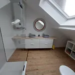 Maison Avec Jardin A Bois Blancs *