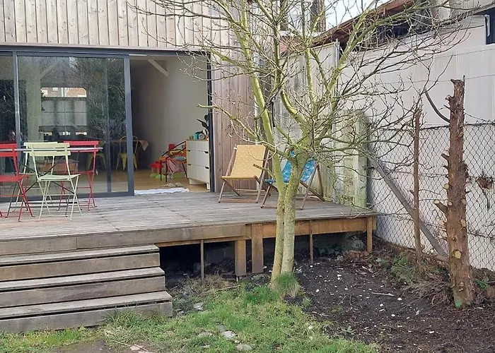Maison Avec Jardin A Bois Blancs *